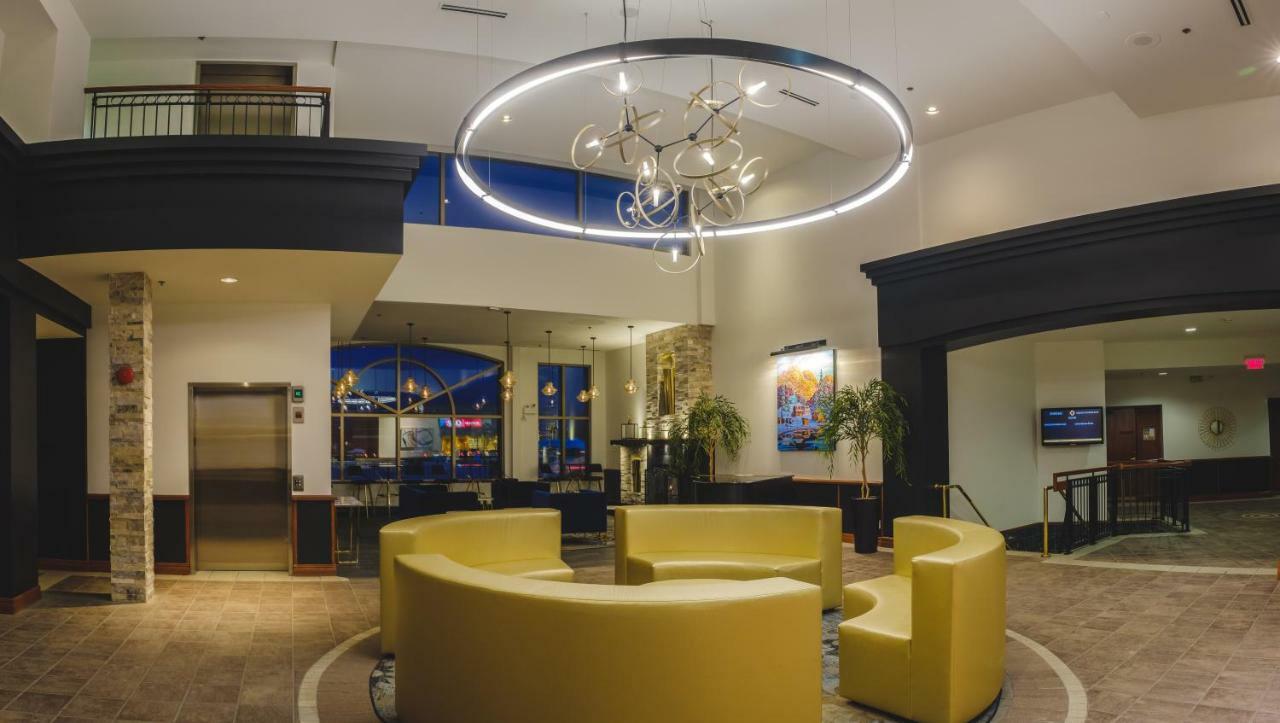 Hotel Le Montagnais Chicoutimi المظهر الخارجي الصورة