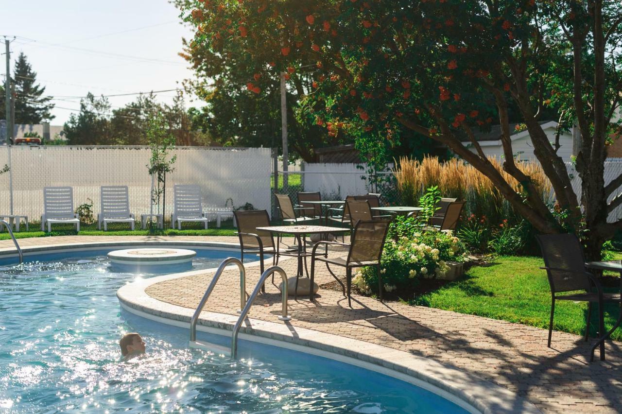 Hotel Le Montagnais Chicoutimi المظهر الخارجي الصورة